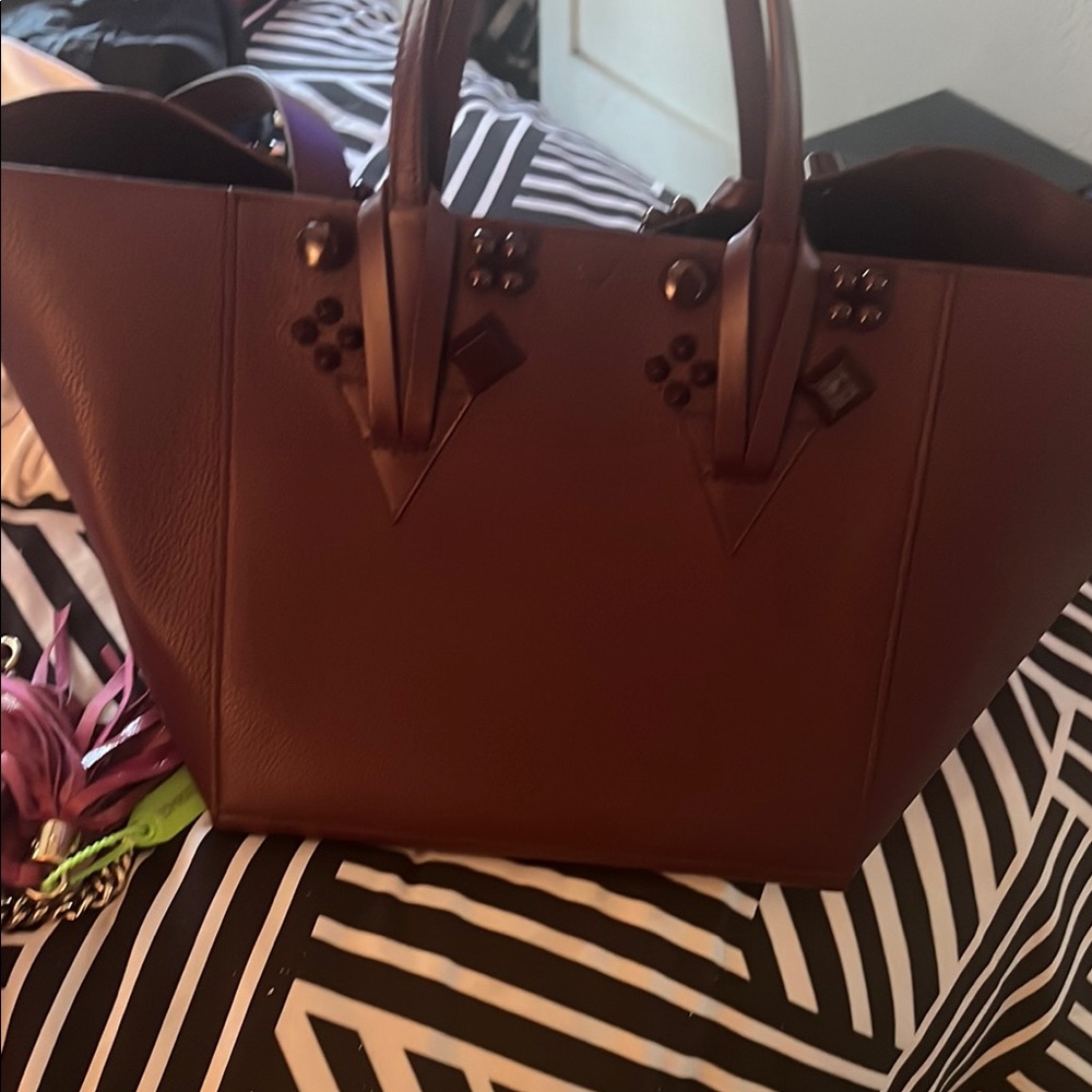 Brand new Christian louboutin cabata